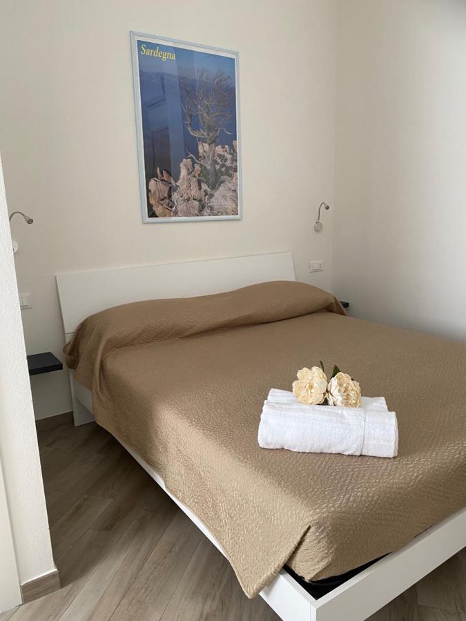 Domoblu Camere In Centro ตอร์โตลี ภายนอก รูปภาพ