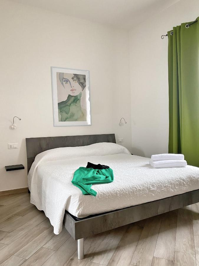 Domoblu Camere In Centro ตอร์โตลี ภายนอก รูปภาพ