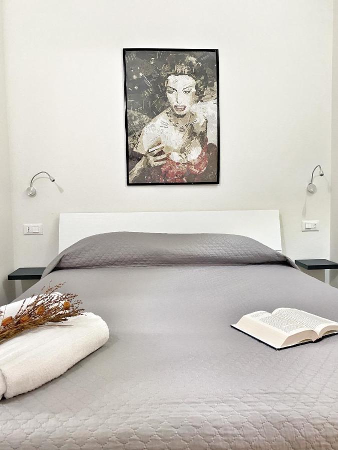 Domoblu Camere In Centro ตอร์โตลี ภายนอก รูปภาพ