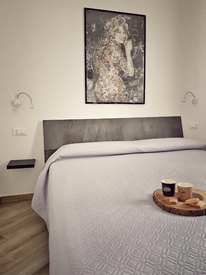 Domoblu Camere In Centro ตอร์โตลี ภายนอก รูปภาพ