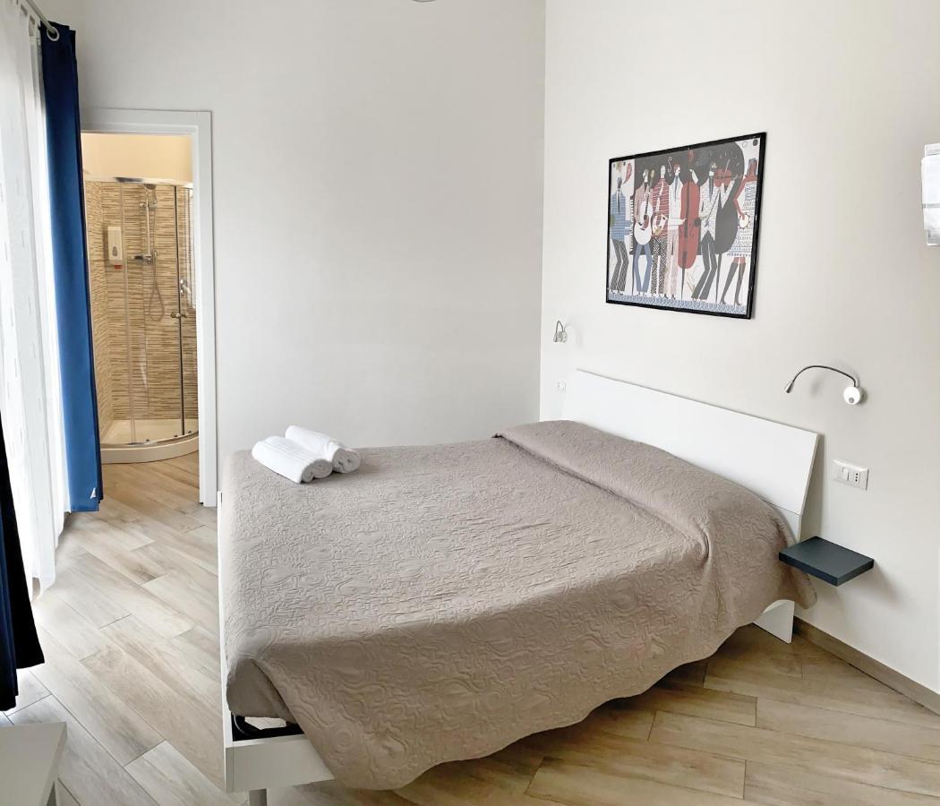 Domoblu Camere In Centro ตอร์โตลี ภายนอก รูปภาพ